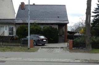 Einfamilienhaus kaufen in Genthiner Straße 105, 14712 Rathenow, Rathenow - Einfamilienhaus mit viel Potenzial und Möglichkeiten