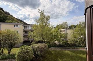 Wohnung kaufen in 79117 Freiburg, Freiburg - Vermietete 2-Zimmer-Eigentumswohnung mit Stellplatz in Freiburg-Littenweiler