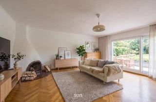 Wohnung kaufen in 61476 Kronberg, Kronberg im Taunus - ***Wohnen im Grünen: Stilvolle Erdgeschosswohnung zwischen Victoriapark und Burg Kronberg***