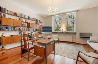 Wohnung kaufen in Markt, 60385 Frankfurt, Frankfurt am Main - Exklusive Altbauwohnung mit Grünoase und Sauna in erstklassiger Lage