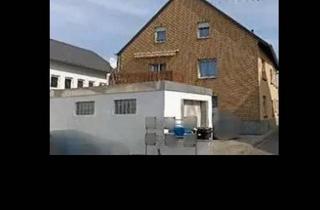 Einfamilienhaus kaufen in 54668 Echternacherbrück, Echternacherbrück - Einfamilienhaus mit Balkon in ruhiger Lage -Ernzen