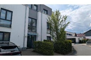 Wohnung kaufen in 34225 Baunatal, Baunatal - Gartenwohnung wie ein Haus - 330 m² Privatgarten & Südterrasse
