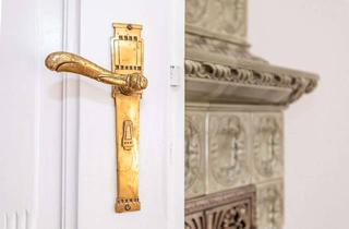 Wohnung kaufen in 12159 Friedenau, Kapitalanlage in Friedenau mit ganz viel Stuck und West-Balkon - Friedenauer Toplage!