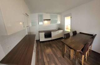 Wohnung kaufen in Lämmerspieler Straße 10, 63179 Obertshausen, Helle, freundliche 3-Zimmerwohnung mit großer Terrasse und Einbauküche