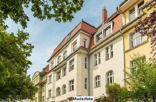 Wohnung kaufen in Saarstraße xxxx, 47198 Alt-Homberg, 3-Zimmer-Wohnung nebst Dachterrasse