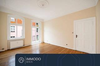 Wohnung kaufen in 13189 Pankow, Altbau-Traum in Pankow - Charmanter Altbau 2- Zi Whg mit Balkon, Stuck & Dielen & Tageslichtbad