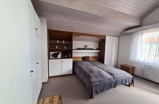 Wohnung kaufen in Uhlandstraße 11, 75385 Bad Teinach-Zavelstein, Wohnen mit Charakter: Kompaktes Apartment mit Schlafgalerie in Bad Teinach-Zavelstein