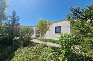 Wohnung kaufen in 89520 Heidenheim, Attraktive Doppelhaushälfte im Bungalowstil auf dem Mittelrain