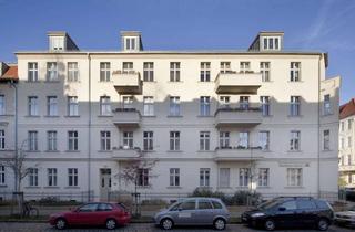 Wohnung kaufen in 14482 Babelsberg Süd, 2-Zimmer-Eigentumswohnung mit Balkon in saniertem Altbau in Potsdam Babelsberg