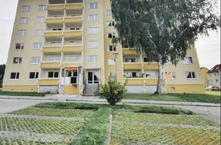 Wohnung mieten in Ernst-Thälmann-Straße, 04571 Rötha, Ihr neues Zuhause? Helle 2-Zimmer-Wohnung mit Balkon und EBK