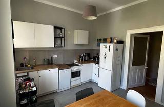Wohnung mieten in Auguste-Schmidt-Straße 20, 04103 Zentrum-Südost, 3-Zimmer Altbau-Wohnung in Zentrum-Südost