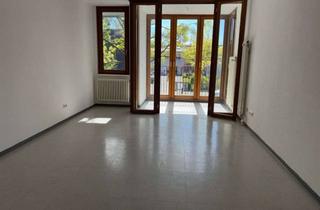 Wohnung mieten in Gärtnerstraße 54, 13055 Alt-Hohenschönhausen, Familienwohnung mit Wintergarten sucht neue Mieter!