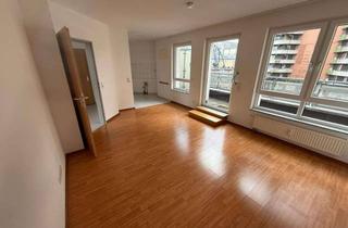 Wohnung mieten in Breddestr 10b, 44623 Herne-Mitte, Seniorenwohnen! Lichtdurchflutete DG Wohnung mit Balkon zu vermieten!