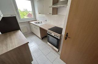 Wohnung mieten in Helmut-Welz-Straße, 06449 Aschersleben, Die Einbauküche ist bereits vorhanden! Helle 2-Zimmer-Wohnung mit Balkon!
