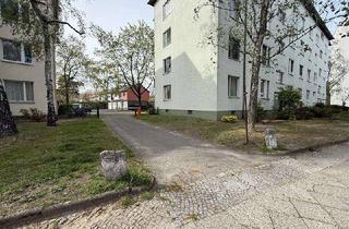 Garagen mieten in Preysingstraße 20-26, 12249 Lankwitz, Offener Stellplatz sucht Auto!
