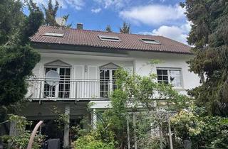 Haus kaufen in 90556 Cadolzburg, GERÄUMIGES WOHNHAUS FÜR MEHRERE GENERATIONEN