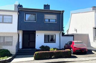 Doppelhaushälfte kaufen in 51515 Kürten, Familienfreundliche Doppelhaushälfte mit 5 Zimmern in moderner Split-Level-Bauweise in Kürten
