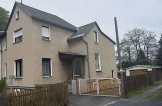 Doppelhaushälfte kaufen in Käthe-Kollwitz-Straße 15, 08223 Falkenstein, Wohnhaus (Doppelhaushälfte) mit 2 Garagen und viel Nebengelass