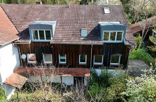 Mehrfamilienhaus kaufen in 85354 Freising, Aufgeteiltes Mehrfamilienhaus in ruhiger Lage mit Entwicklungspotenzial