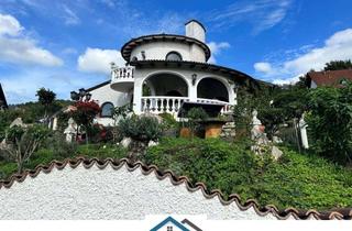 Villa kaufen in 53547 Dattenberg, Exklusive TV Villa im mallorquinischen Stil mit Blick auf Rheinebene zu verkaufen!