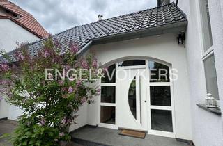 Haus kaufen in 74889 Sinsheim, Frei ab 01.08.2026: Ein Raumwunder mit penthouseähnlichem Balkon und Blick in die Ferne