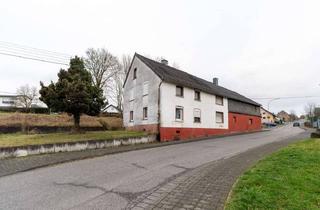 Haus kaufen in 56237 Deesen, Wohnhaus mit großem Grundstück und viel Potenzial!