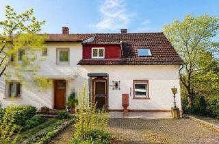 Doppelhaushälfte kaufen in 67472 Esthal, Gepflegte Doppelhaushälfte - Garage und großem Grundstück in ruhigem Wohngebiet am Waldrand gelegen