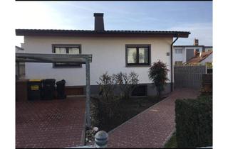 Haus mieten in Helwigstraße 39 a, 64521 Groß-Gerau, Viel Freiraum: Großzügiges Haus mit vier Zimmern in Groß-Gerau