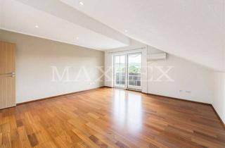 Wohnung kaufen in 94133 Röhrnbach, 3-Zimmer-Dachgeschosswohnung mit Balkon