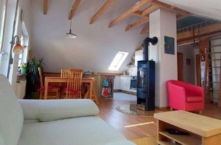 Wohnung kaufen in 97222 Rimpar, Wohnfreude pur: Gartenglück - Holzofen - Klimaanlage - offene Balkenlage - Maisonette-Flair