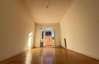 Wohnung kaufen in Schierker Straße 19, 12051 Neukölln, Berliner Altbaucharme: Sonnige 2 Zimmer mit Südbalkon in Ruhiglage nahe Körnerpark in Neukölln