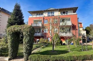 Wohnung kaufen in 01445 Radebeul, Wohnen wie im eigenen Haus – stilvolle Gartenwohnung mit Loggia, Sonnenbalkon & Garage in Bestlage