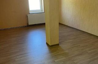 Wohnung mieten in Wolder Straße 20, 17091 Knorrendorf, Helle, lichtdurchflutete 3-Zimmer-Wohnung in Knorrendorf-Kastorf