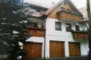 Wohnung mieten in Mühlweg, 75385 Bad Teinach-Zavelstein, Helle 2-Zimmerwohnung im Ortskern mit EBK, Doppelbalkon und Garage