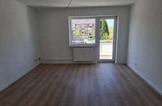 Wohnung mieten in Professor-Graf-Straße 17, 24536 Einfeld, Helle 2,5 Zimmerwohnung mit Balkon in Neumünster - Einfeld