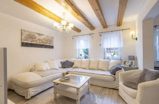 Einfamilienhaus kaufen in 70186 Ost, Einfamilienhaus in Stuttgart-Ost: Gewölbekeller, überdachte Terrasse und 2 Bäder