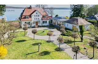 Villa kaufen in Am Schwielowsee 81-83, 14542 Werder (Havel), Einzigartig: Denkmalvilla mit Wassergrundstück und Poolhaus