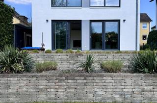 Haus mieten in Auf Der Steinkaut 44, 61352 Bad Homburg, Luxuriös-modernes EFH in zentraler Lage | Nähe KFG + Seedammbad