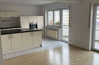 Anlageobjekt in Striederstrasse 13a, 76131 Oststadt, ***Licht, Raum + Lieblingsküche***3-Zi.-Eigentumswohnung in der beliebten Karlsruher Oststadt***