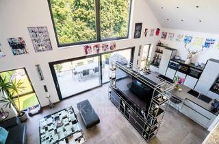 Wohnung kaufen in 50259 Pulheim, Modern, elegant, einzigartig: Exklusive Maisonette Wohnung mit offener Galerie in bester Lage.