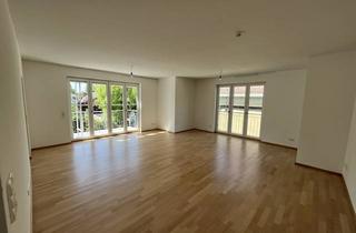 Wohnung mieten in 76133 Karlsruhe, Großzügiges Wohnen in Bestlage: Gepflegte 4-Zimmer-Wohnung mit zwei Bädern und Südbalkon