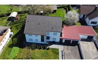 Haus kaufen in 91602 Dürrwangen, Zweifamilienhaus mit Ausbaupotenzial in ruhiger Siedlungslage