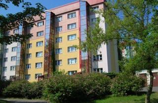 Wohnung mieten in Dr.-Kurt-Fischer-Straße 44, 09557 Flöha, toller Ausblick vom Balkon, Aufzug, 3 Zimmer, schickes Bad