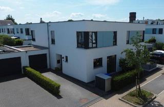 Doppelhaushälfte kaufen in 41065 Mönchengladbach, Mönchengladbach - Familienglück in ruhiger Spielstraße-modernes Zuhause mit Garage