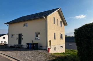Einfamilienhaus kaufen in 97277 Neubrunn, Neubrunn - Einfamilienhaus mit effizienter Strom-Warmluftheizung