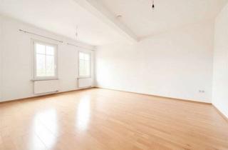 Wohnung kaufen in 91054 Erlangen, RESERVIERT: Renovierte 3-Zimmer-Altbauwohnung in Erlangen – ideal für WG-Vermietung