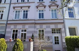 Wohnung kaufen in 23554 St. Lorenz Nord, Citynahe Dachgeschosswohnung