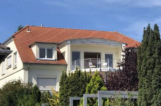 Penthouse kaufen in 67434 Neustadt, Penthousewohnung mit Panoramablick auf der Hambacher Höhe