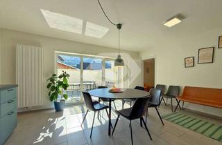 Wohnung kaufen in 79235 Vogtsburg, GROSSZÜGIGE & HOCHWERTIG SANIERTE 4 ZIMMER WOHNUNG MIT TERRASSE