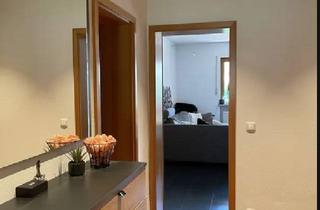 Wohnung kaufen in 84518 Garching, Auch für Investoren! Attraktiefe 3-Zimmer-Erdgeschosswohnung mit Garage und Stellplatz zu verkaufen